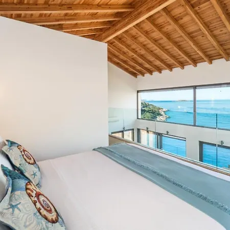 Lighthouse Loft Ayisigi 4*